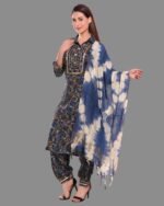 Women Floral Print Straight Kurta Suit Set - Image 3
